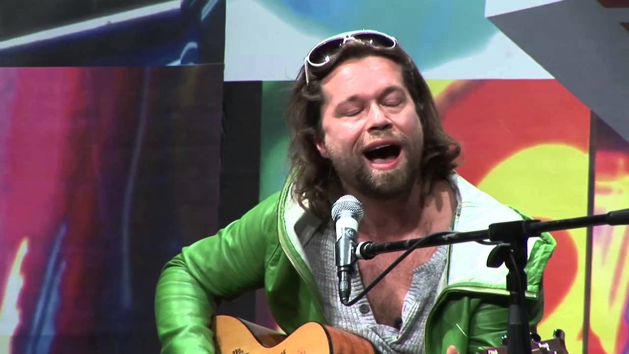 BONUS:  Richard Krajčo - Cesta (17. 10. 2012, Palác Akropolis) - 7 pádů HD