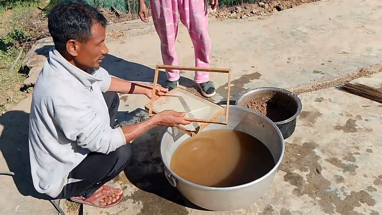 How to reusing carton paper in home.@Wangbapkonyak. 