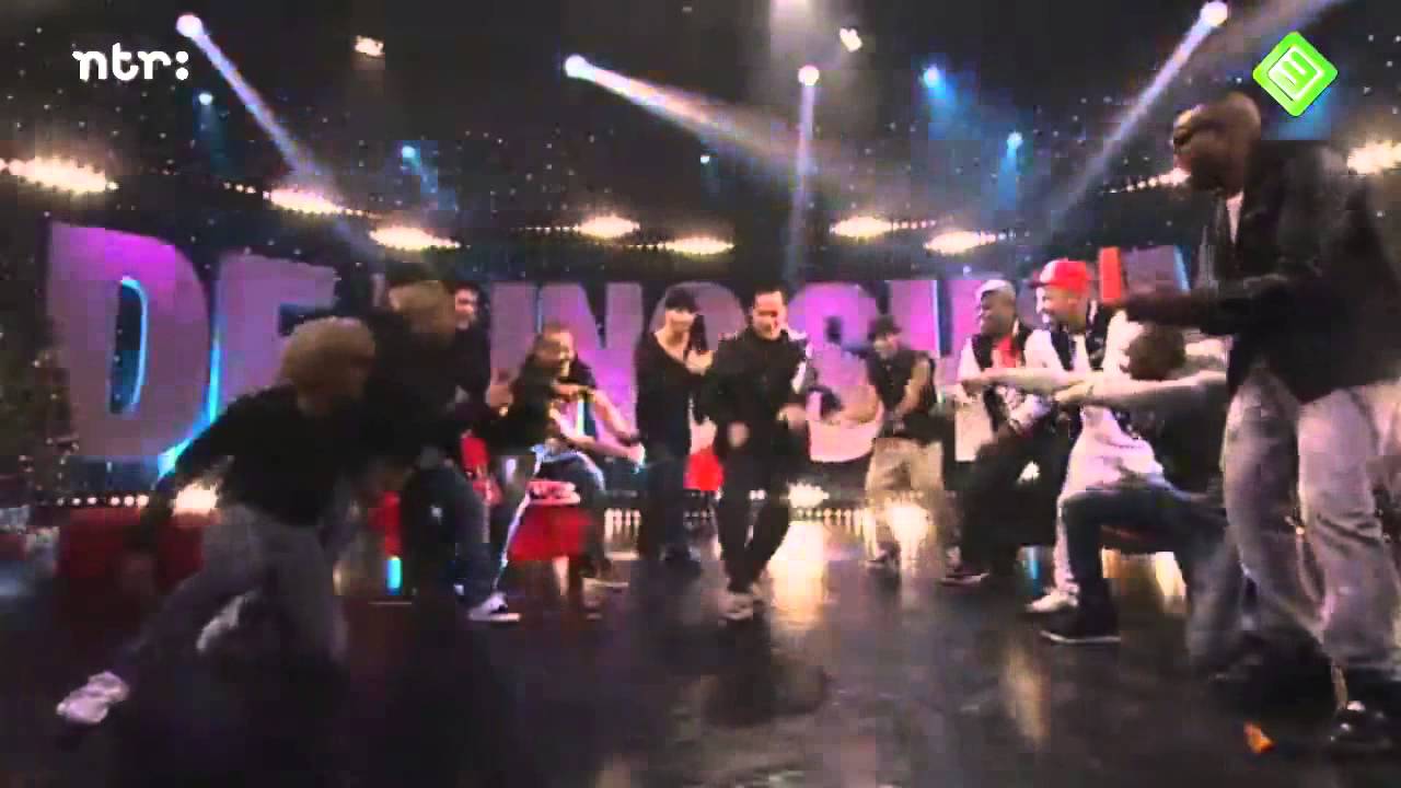 De Dino Show 2012 - Groove Kings Intro Dans #4 (Openingsdans)