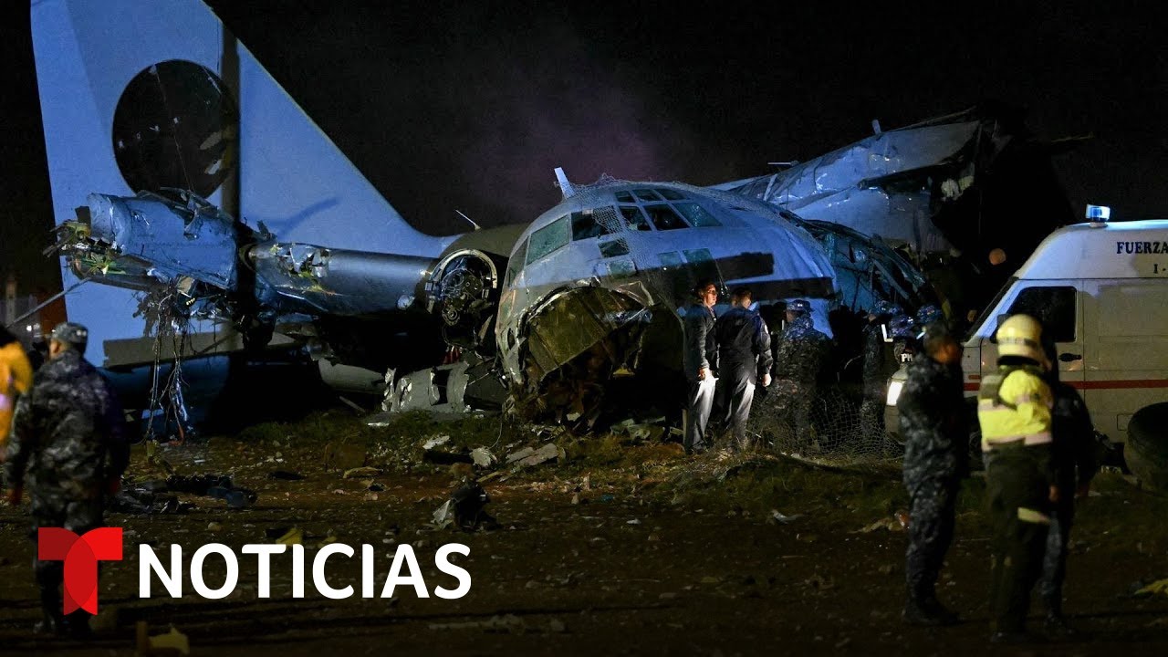 Un avión militar de carga se estrella al intentar aterrizar en Bolivia y hay al menos 15 muertos