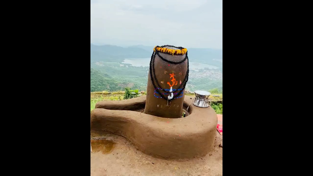 Hidden shiv temple 🛕 nahargarh 📍 #travel #nature #nahargarhfortjaipur #shivtemplehidden