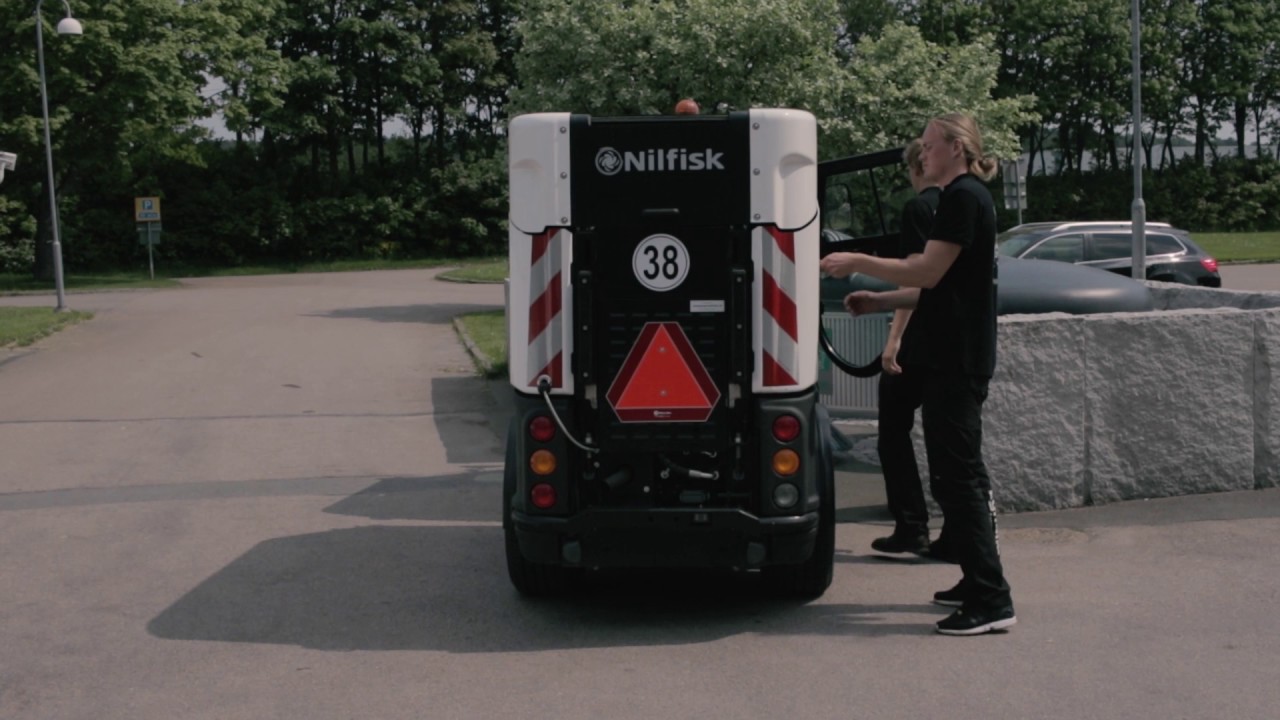 Nilfisk CR3500 Road Sweeper