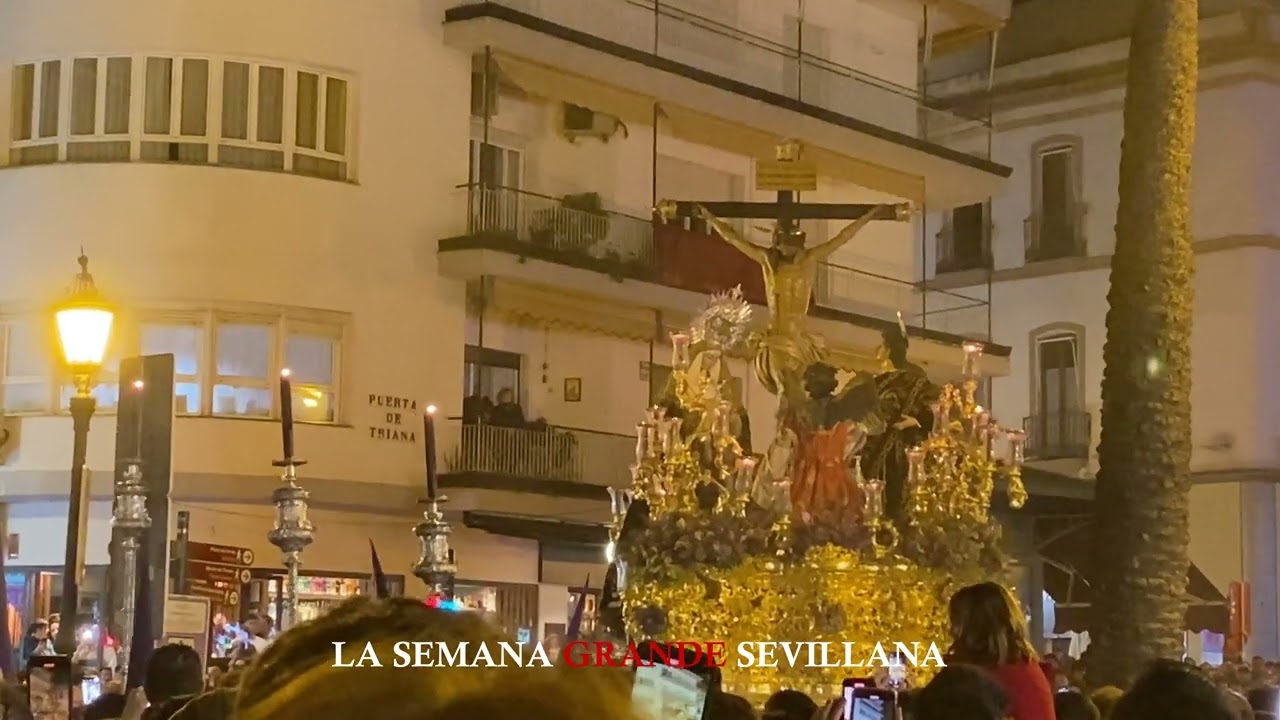 Sagrada Familia - Las Aguas en Puerta de Triana 2024