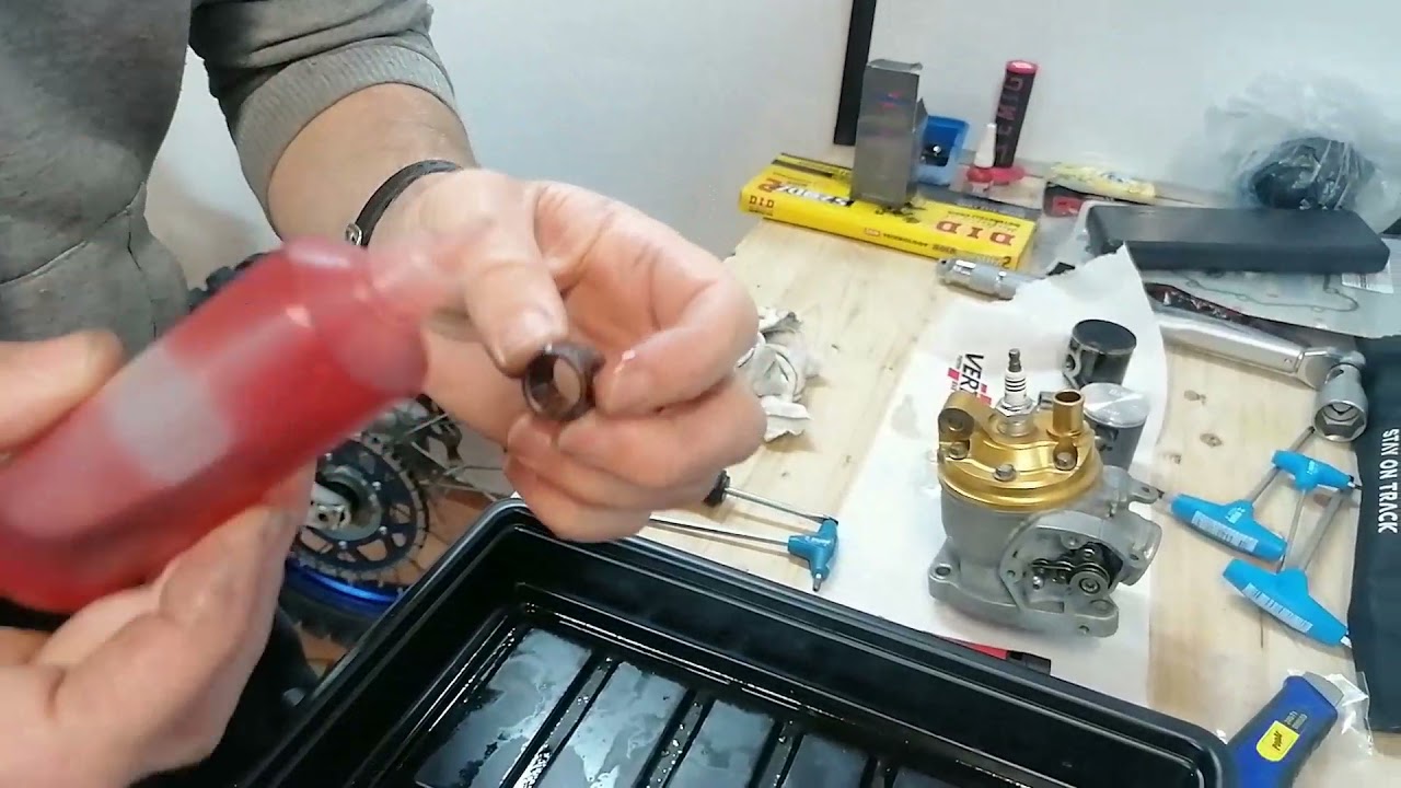 Piston change and water pump rebuild on Tc85