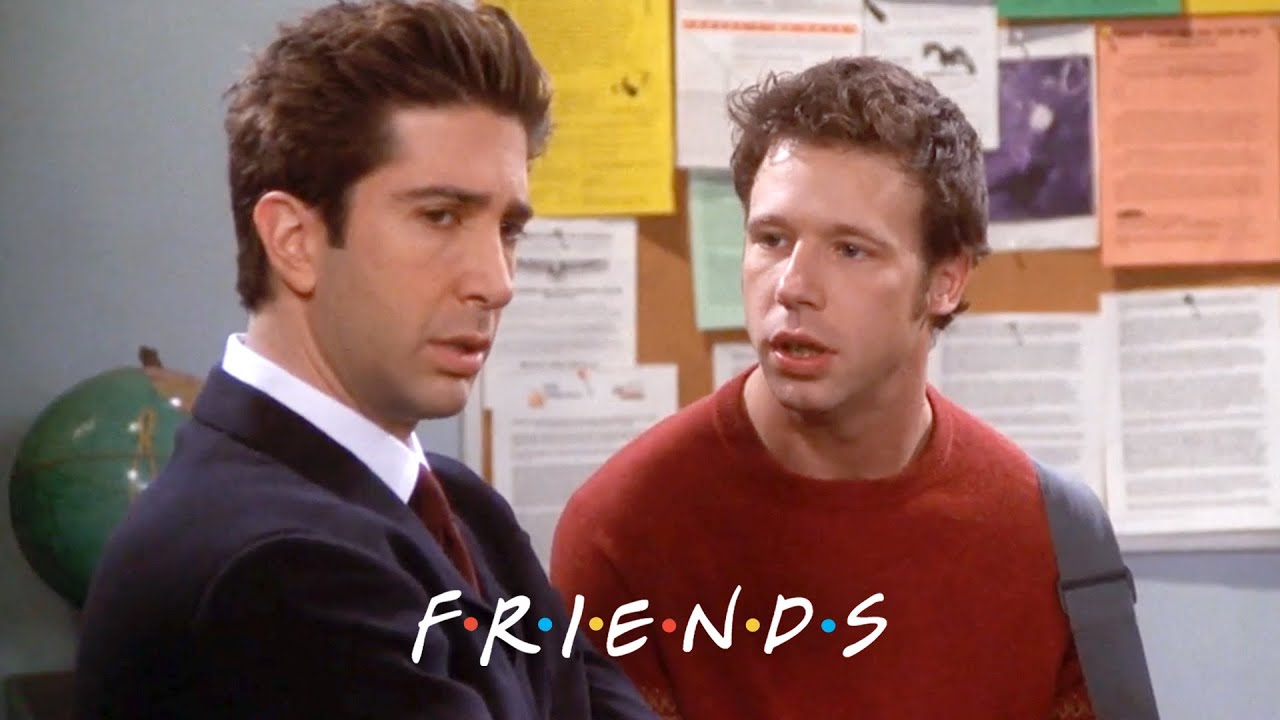 Ross&rsquo; Student Is in Love with Him | Friends