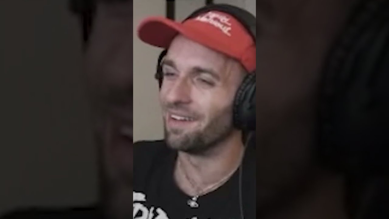 Squeezie pousse le cri le moins viril sur un jeu d'horreur !