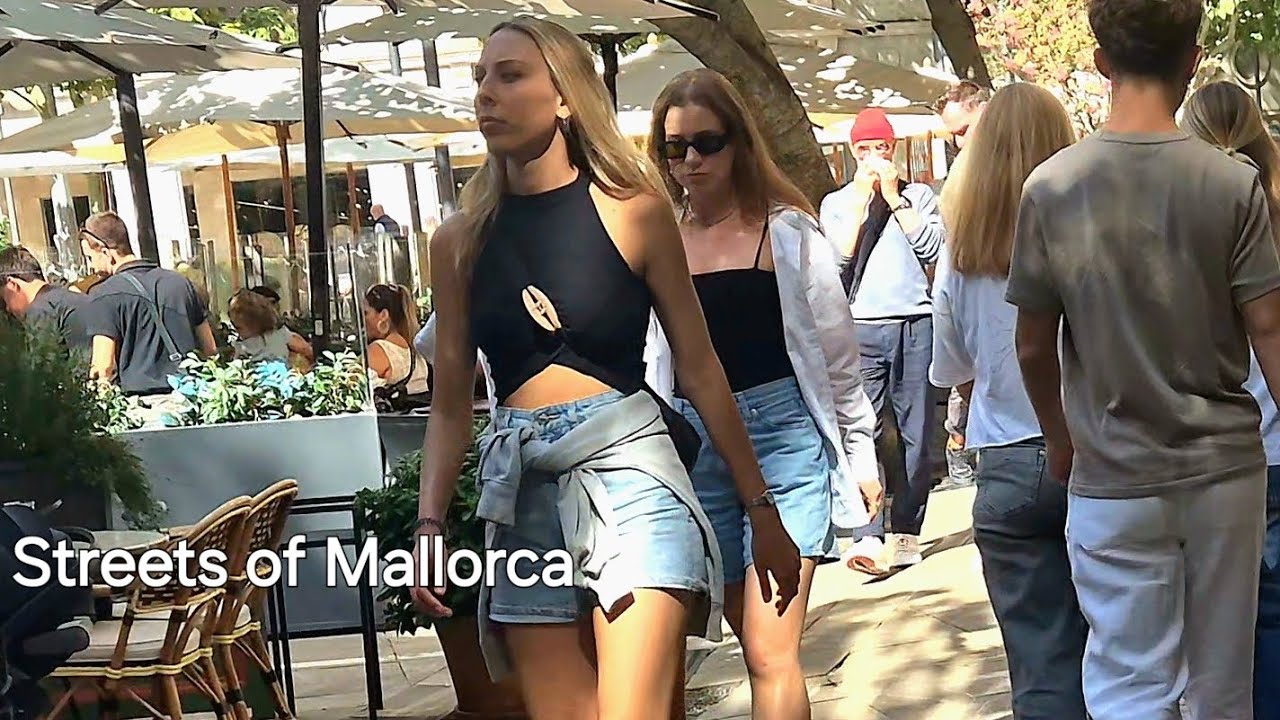 🌴🚶‍♀️✨ Exploring the Charming streets of Palma de Mallorca🌴🚶‍♀️✨
