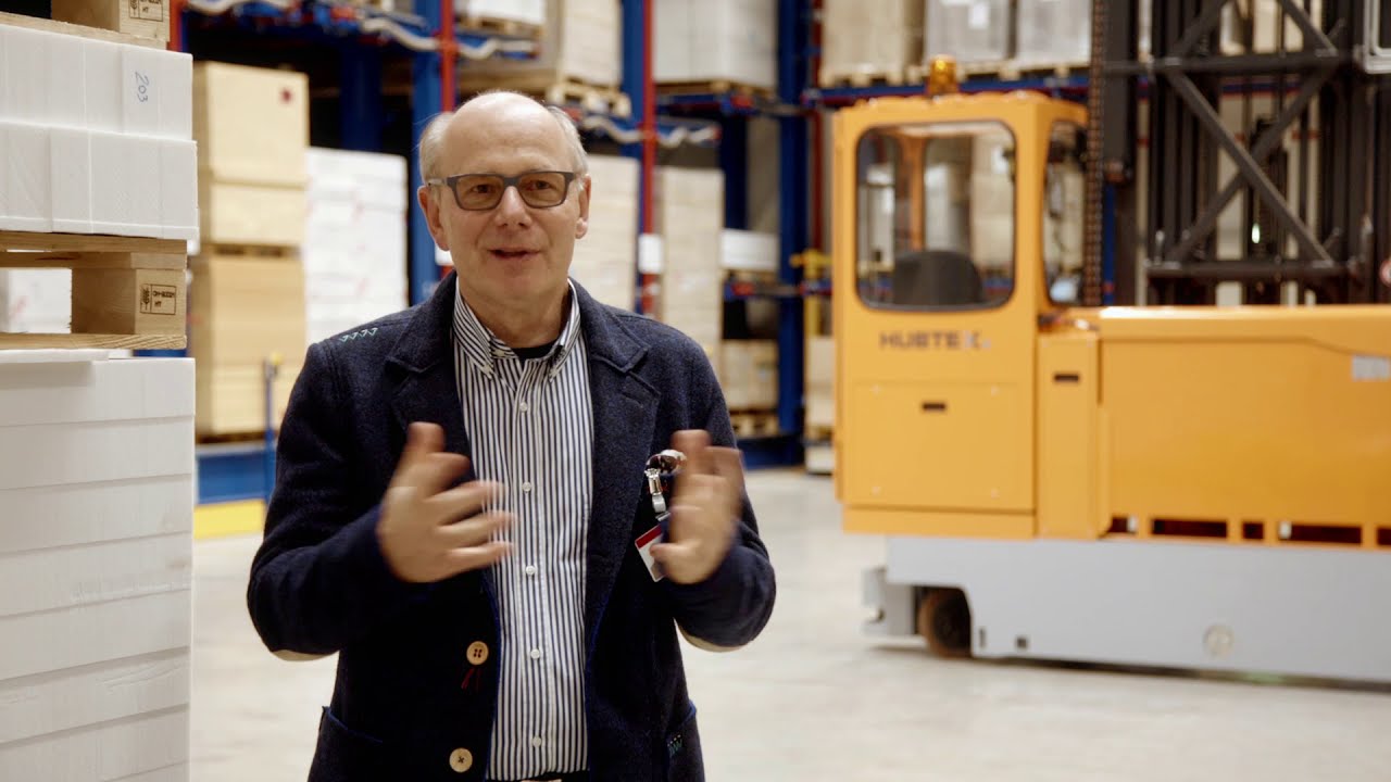 Minimale Gangbreite f&uuml;r maximale Lagerkapazit&auml;t | Mehrwege-Seitenstapler | HUBTEX
