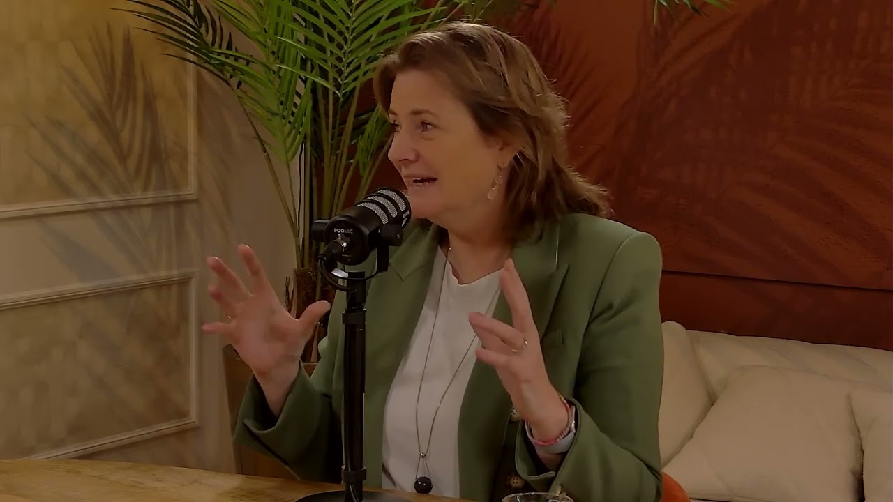 Podcast #5. Karien van Gennip en Annemieke Nijhof. Waardig Werk.