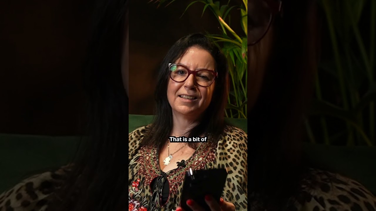 AITA  Asking for her bank account... REAL Accountant reacts!