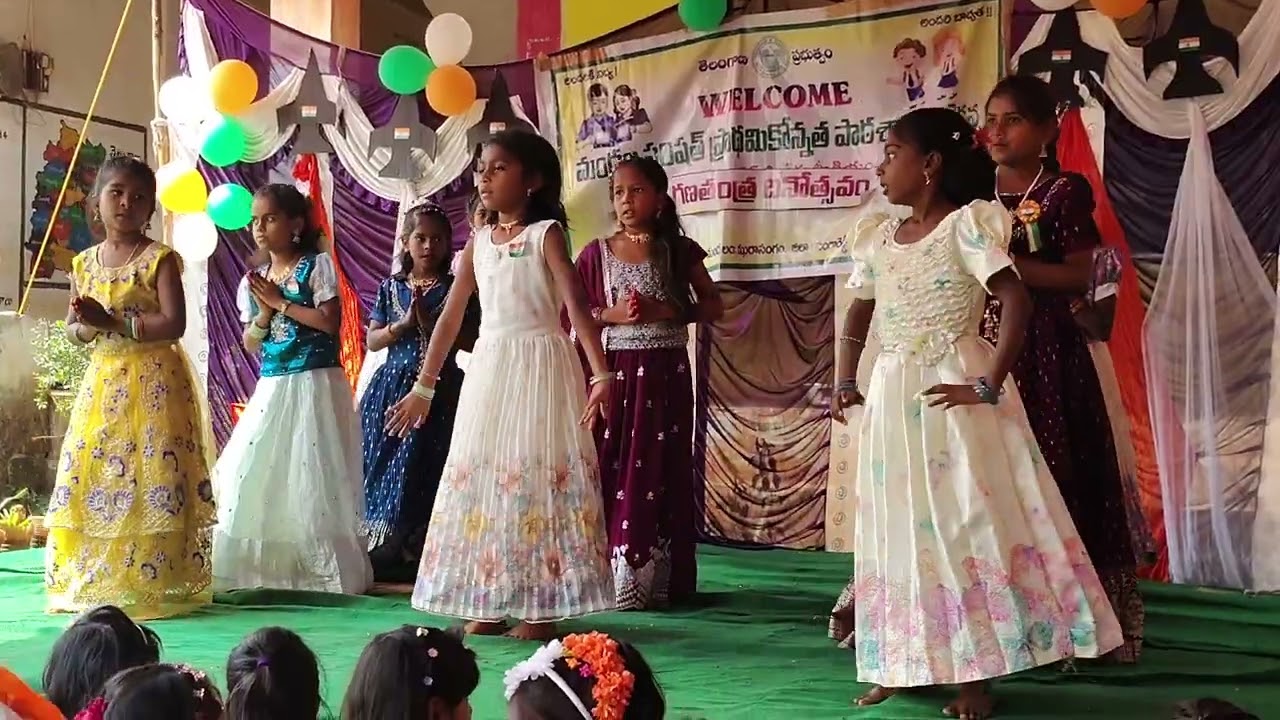 4th class girls dance performance 