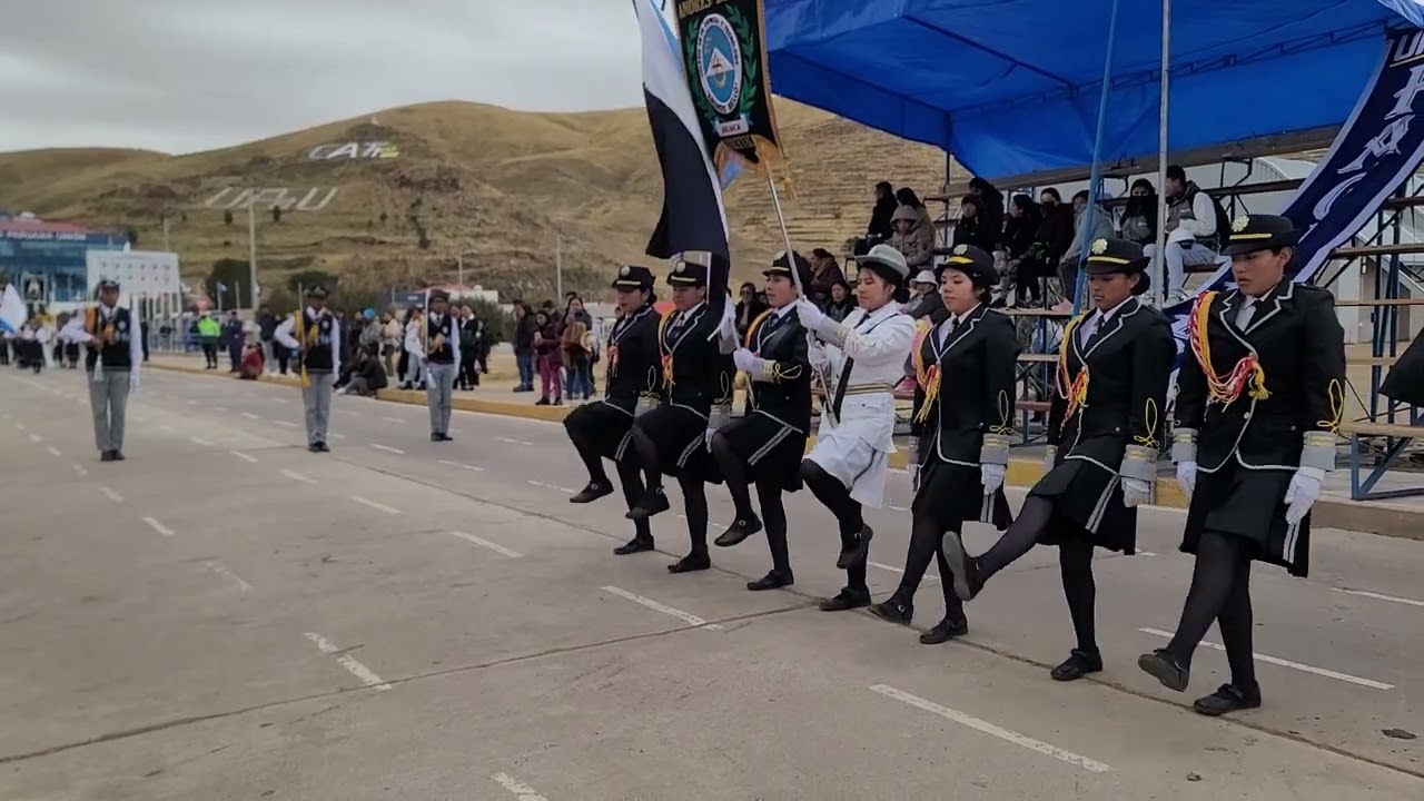 Escolta Andrés Bello de Juliaca; concurso de escoltas organizado por la UPEU