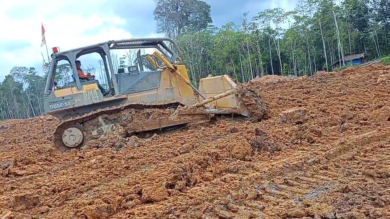 Tutorial Meratakan Tanah Menggunakan Bulldozer 