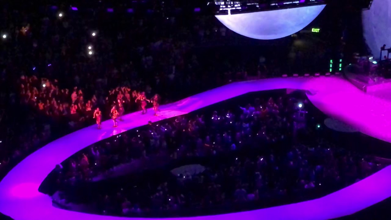 Ariana Grande 
