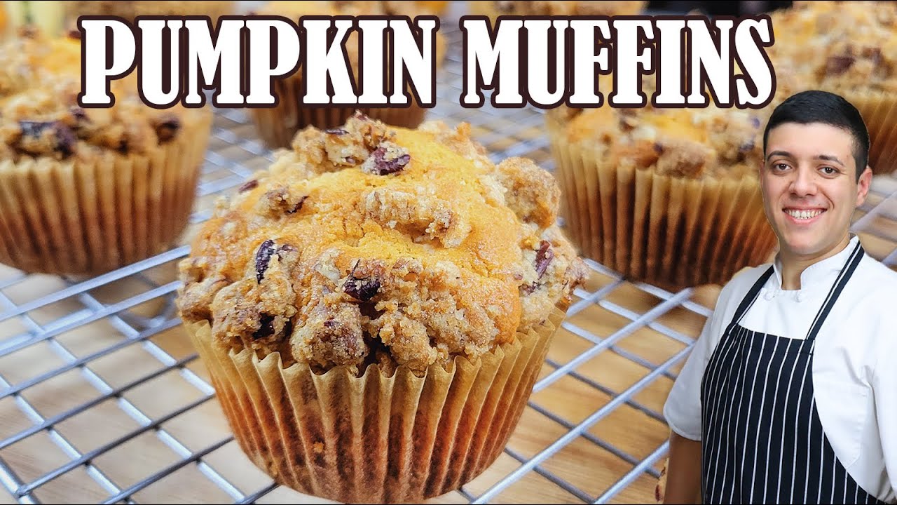 The Best Recipe for Pumpkin Muffins | Pumpkin Muffins with Pecan Streusel