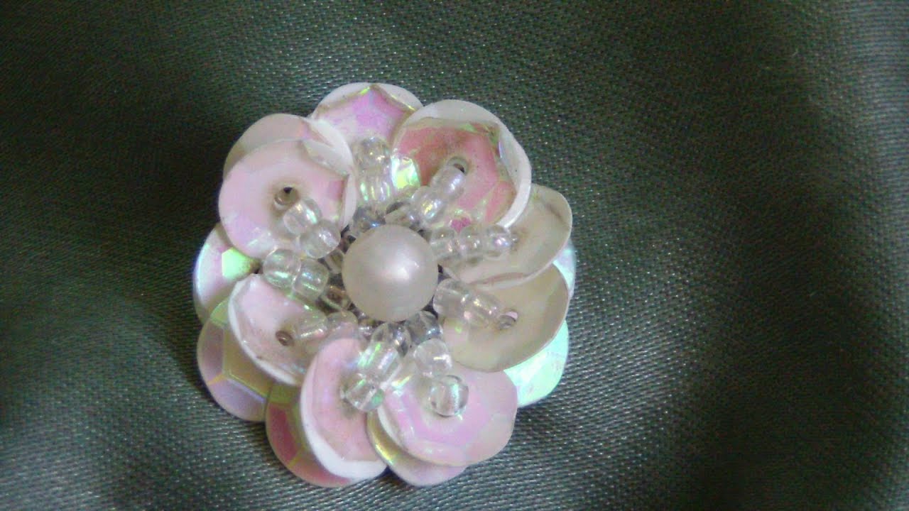 Flor con lentejuelas...proyecto 146