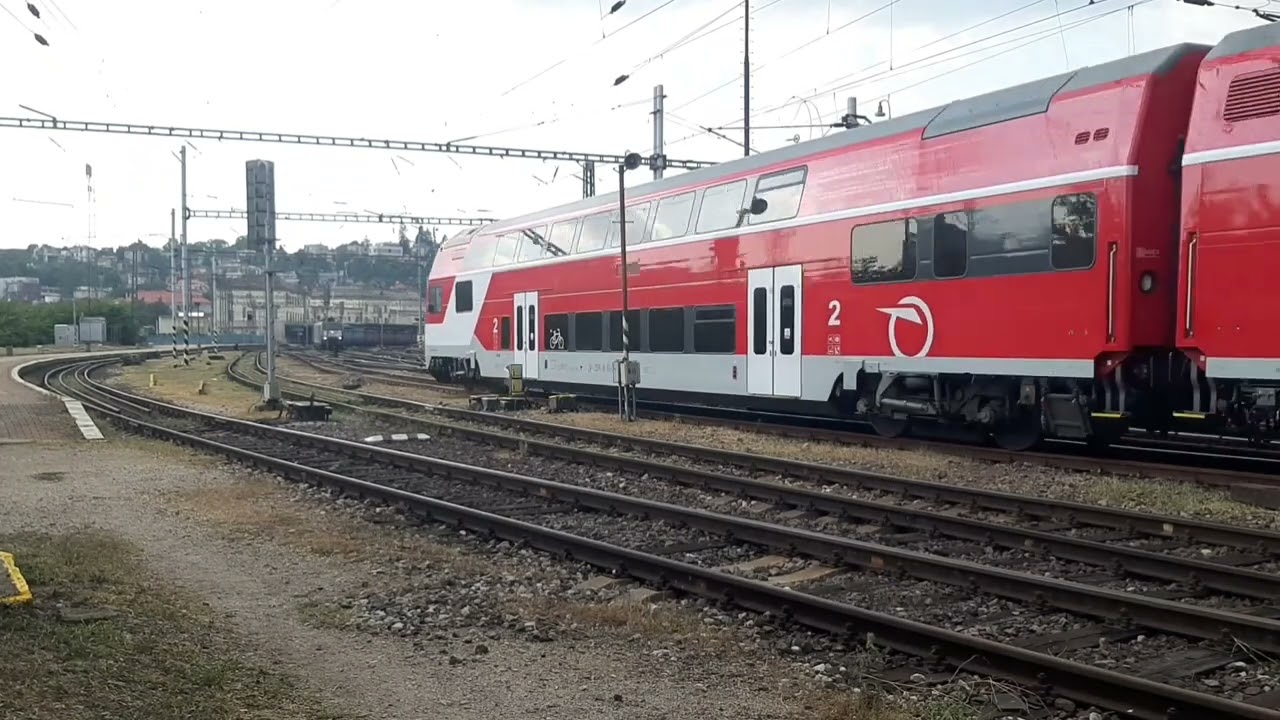 Vlaky Bratislava hlavná stanica (29.08.2024) 15.10 - 17.40