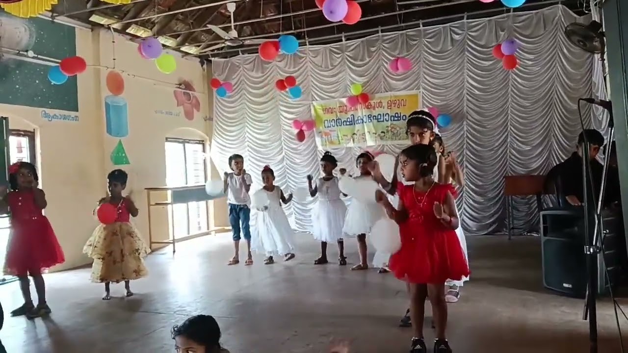 ഡാൻസ് കളിച്ചോണ്ട് തന്നെ 
