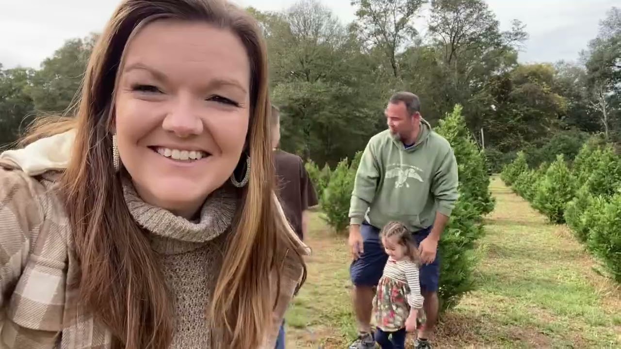 Christmas Traditions as a Large Family || Large Family Vlog