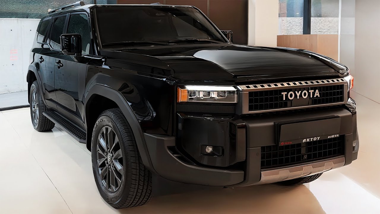 2025 Land Cruiser Prado - Exterior and Interior Details