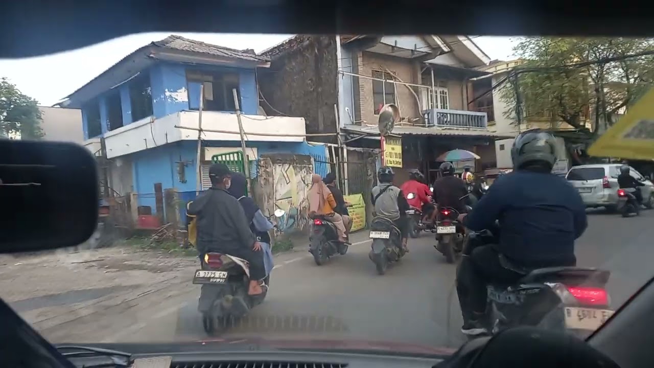 Dashcam buru2 pulang ehh malah kena macet