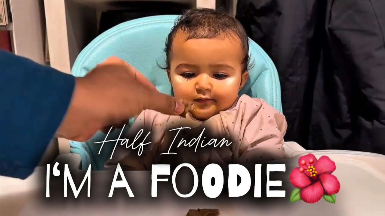 Baby eating meat / 9.5 months / lamb meat / BLW
