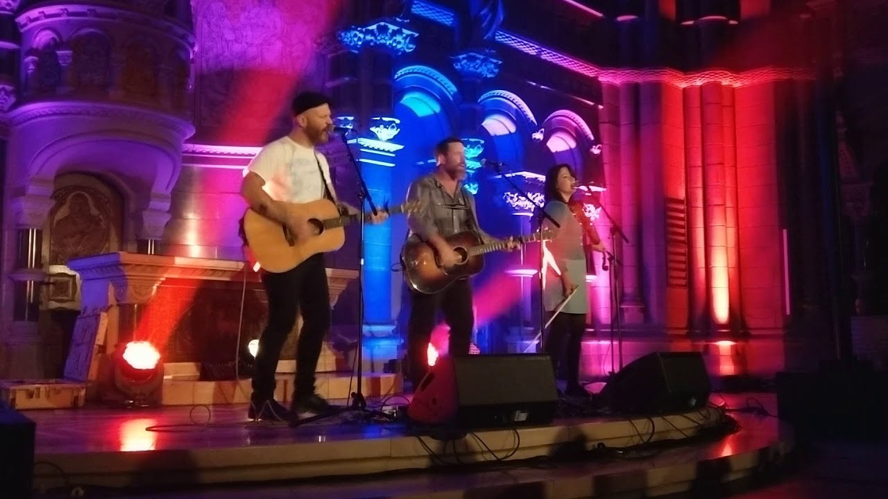 Matze Rossi - Best Friends w/ Chuck Ragan + Jo Bouwmeester - Ringkirche Wiesbaden 02.11.2017
