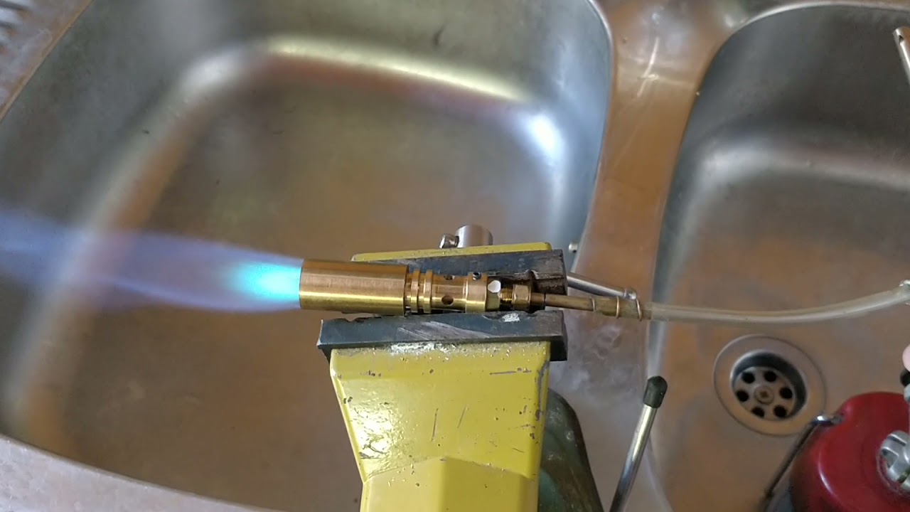 L'influence de la taille du gicleur sur le comportement d'un brûleur torche à gaz - Vapeur Steam RC