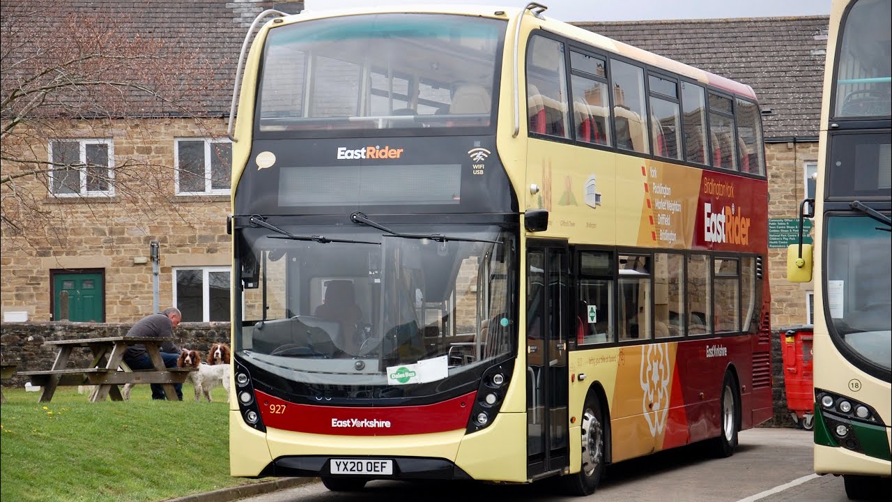 Journey from Grassington: East Yorkshire 927 (YX20OEF) Alexander Dennis Enviro 400 MMC