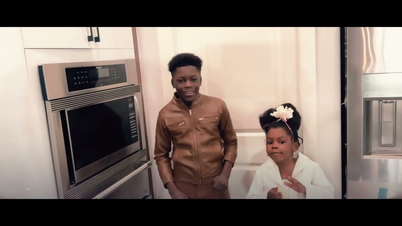 Novo video clip de Ines Minano  . Manuel Minano . Titulado. Yahwe is good