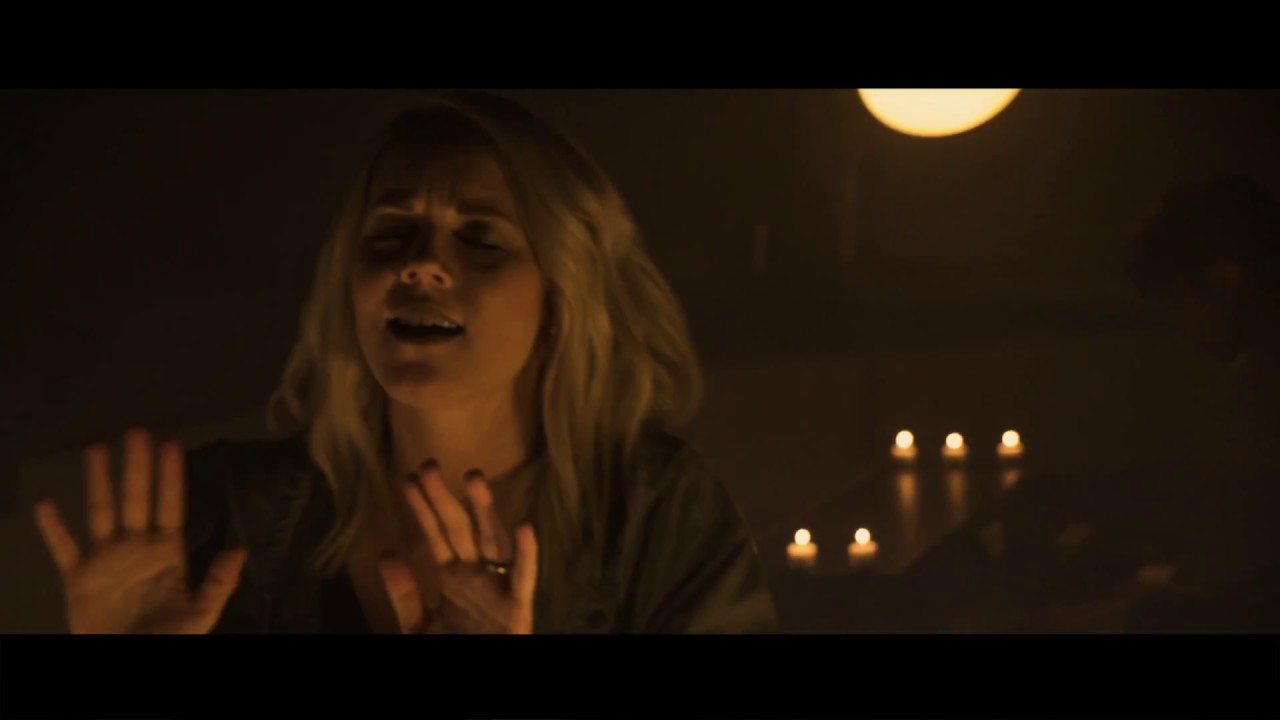 Just Want You by Sarah Reeves (OFFICIAL MUSIC VIDEO)
