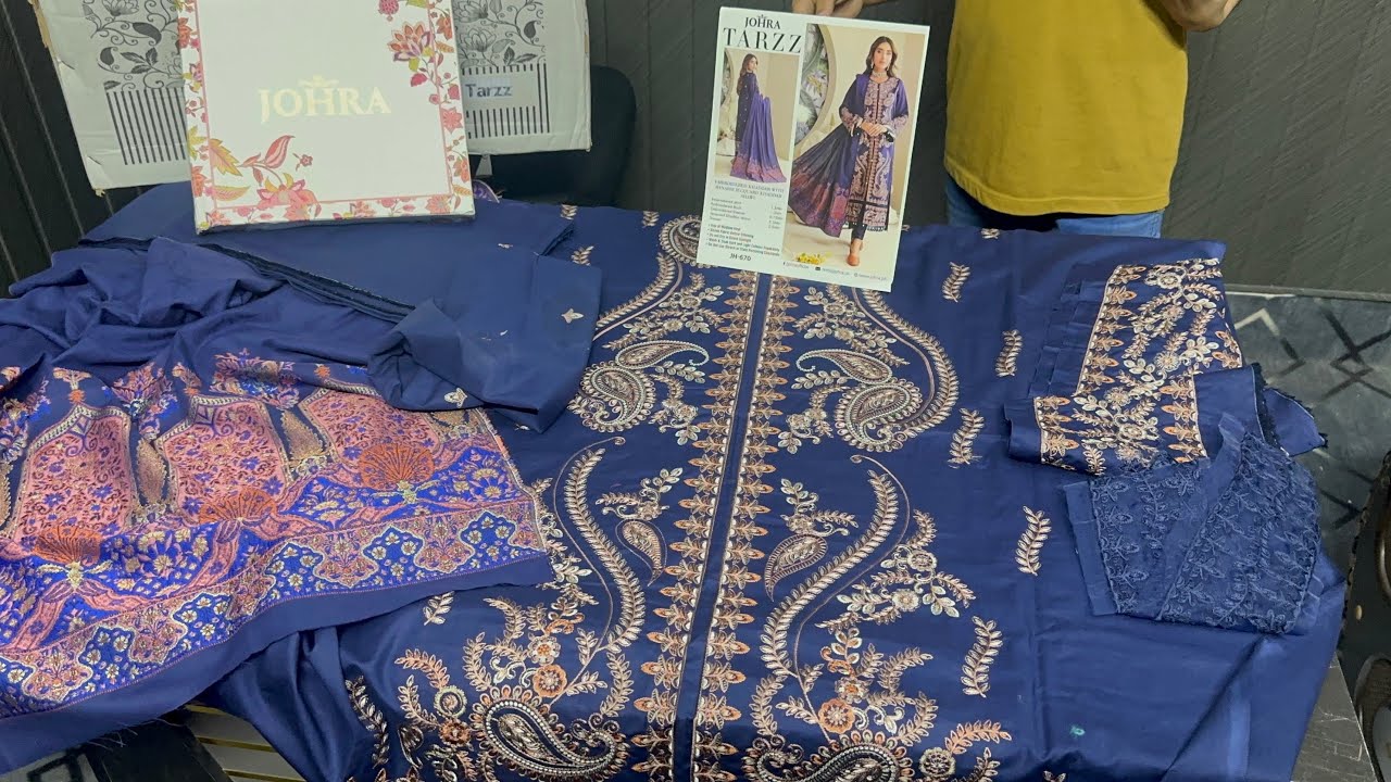 Johra Lexury Embroiderd Khaddar With Banarsi Jacqurd Shawl Winter Collection | Upto65%Off
