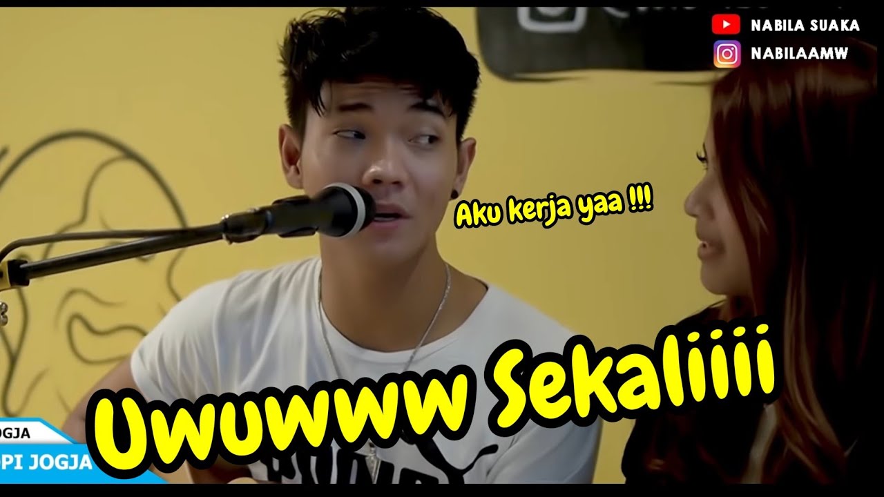 Duh bikin baper !!! AKU PERGI KERJA - TRI SUAKA LIVE AKUSTIK MENOEWA KOPI