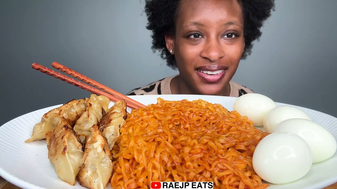 MUKBANG EATING SPICY FIRE NOODLES BULGOGI DUMPLINGS SPICY EGGS MUKBANG EATING ASMR 먹방 REAL SOUND