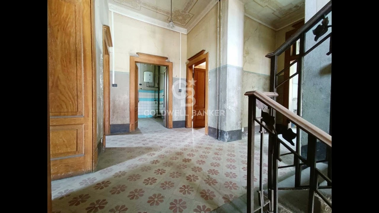 Villa storica  ROSA  in Vendita al centro di Lovere (BG)