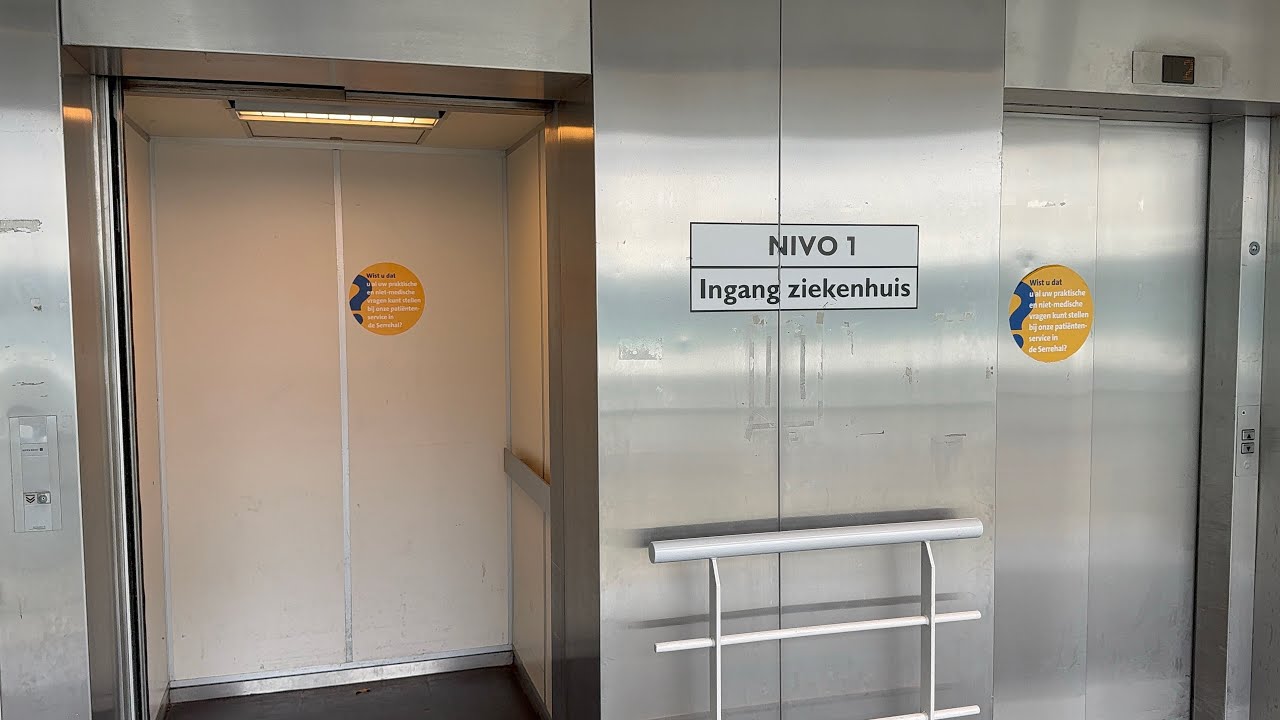 Schindler EuroLift & S-Series Aufzug (Maastricht) UMC+ Akademisches Krankenhaus Maastricht 