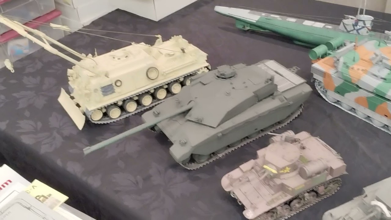 Walkthrough of the IPMC display rooms