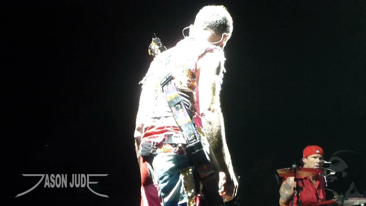 Red Hot Chili Peppers - Give It Away [HD] LIVE San Antonio 1/5/2017
