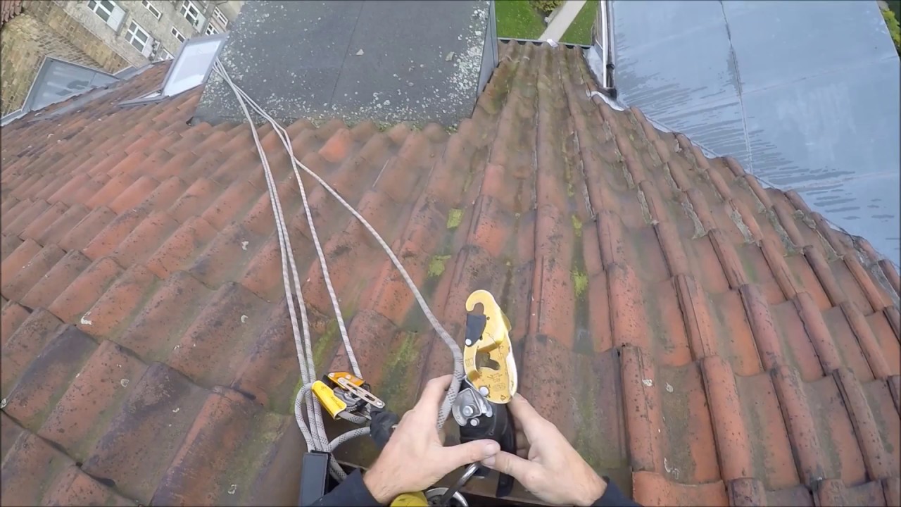 Rope Access, Reparation af utæt kvist og tag