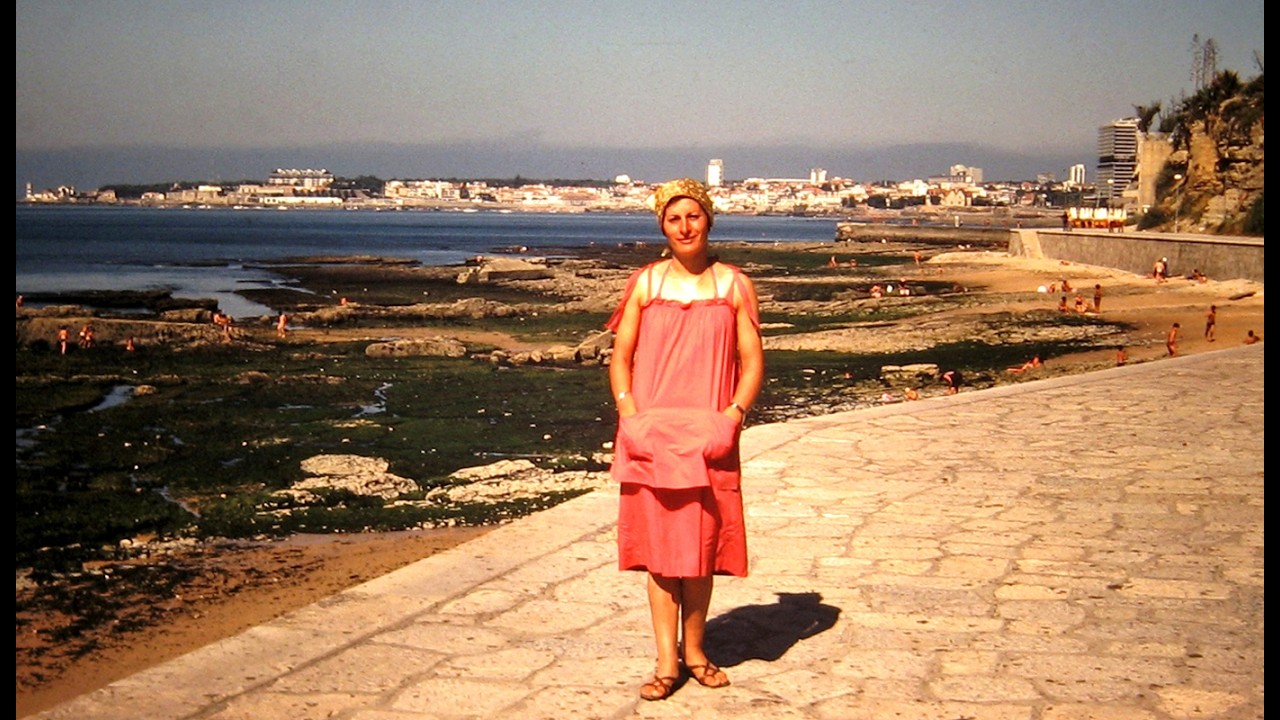 Férias de Amor (Hooray! Hooray! It's a Holi holiday) - Portugal