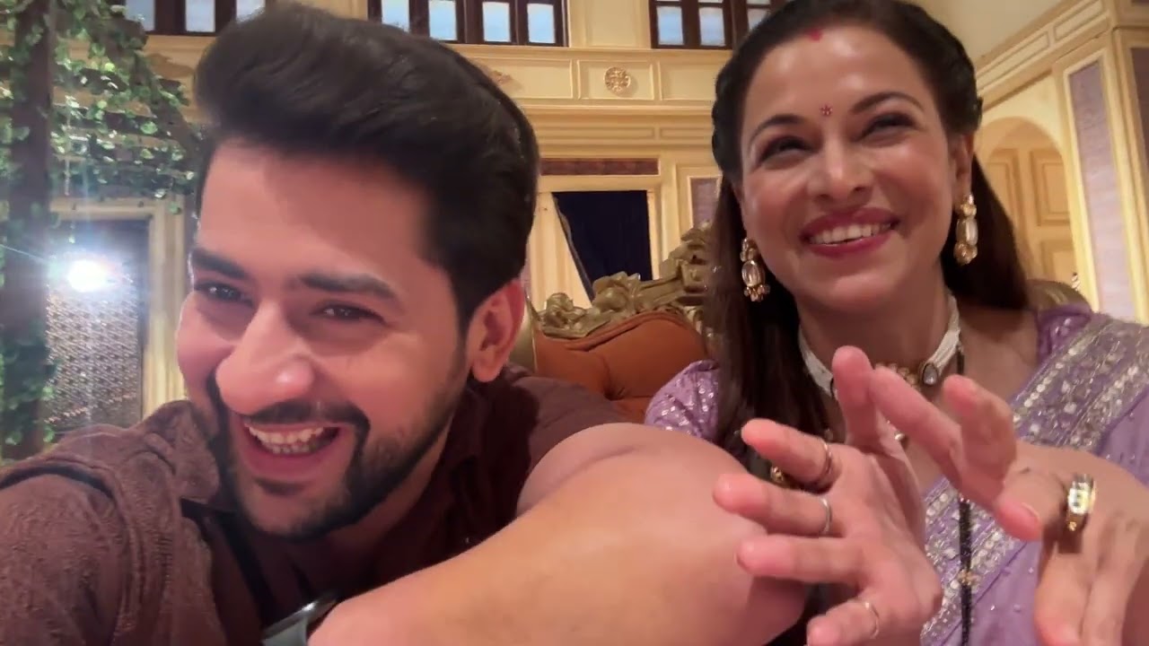 Pital ke pateel mein papita pila pila😝poori cast se karwaya tongue twister challenge|who’s the best?