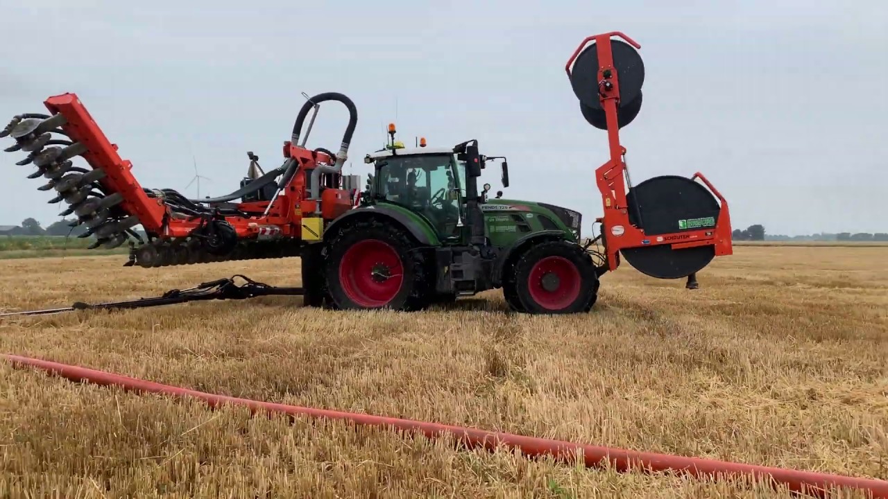 10 juli 2019; Sleepslangen wintergerststoppel door Breure