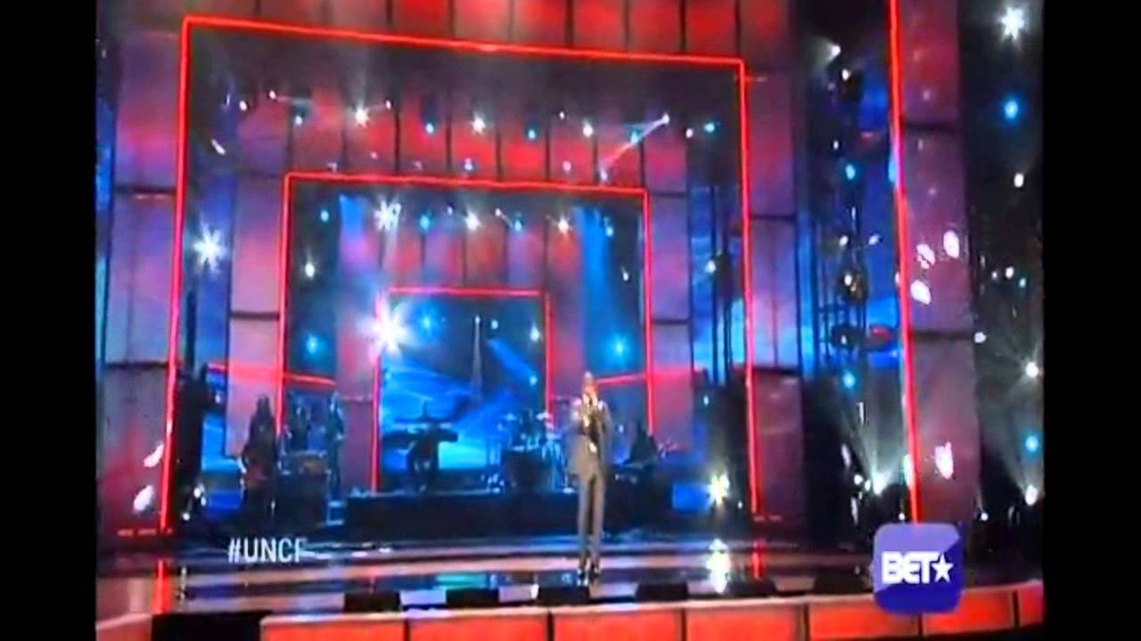 Trey Songz Performance Fumble UNCF An Evening Of Stars 2013