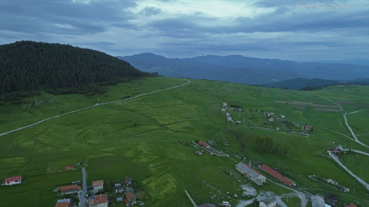 Полет над село Равногор