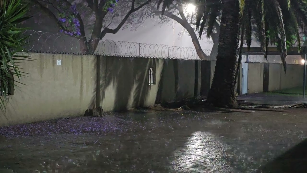 So therapeutic ,Sound of a rain is unmatched 🌧👌🥰
