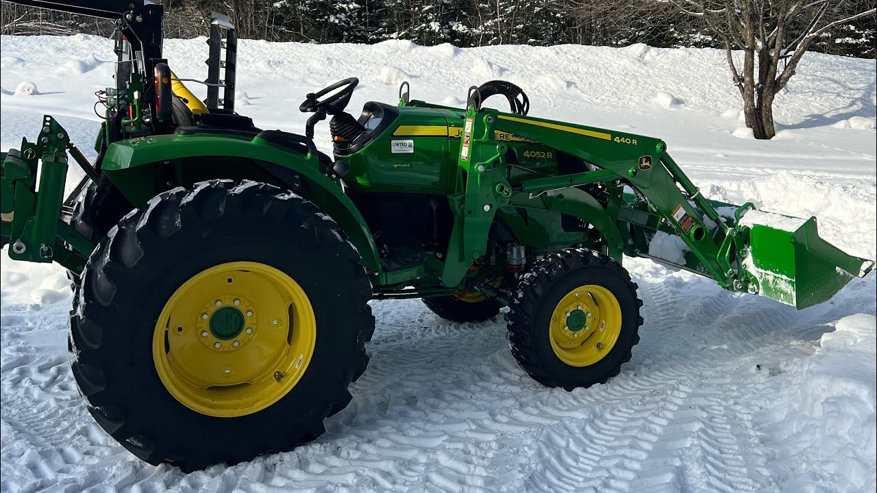 john deere 4052r saves the day.
