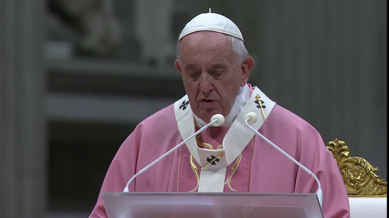 Pope Francis celebrates Simbang-Gabi with Filipino community