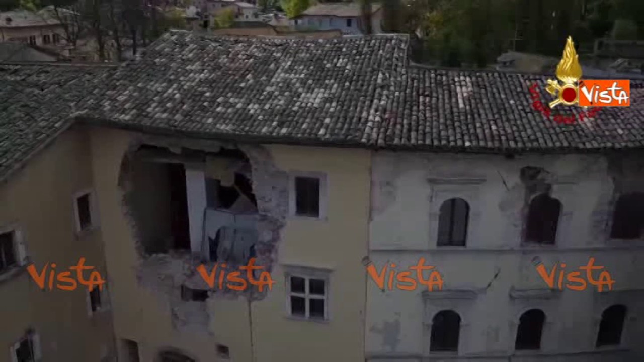 Visso due giorni dopo il terremoto del 26 Ottobre 2016