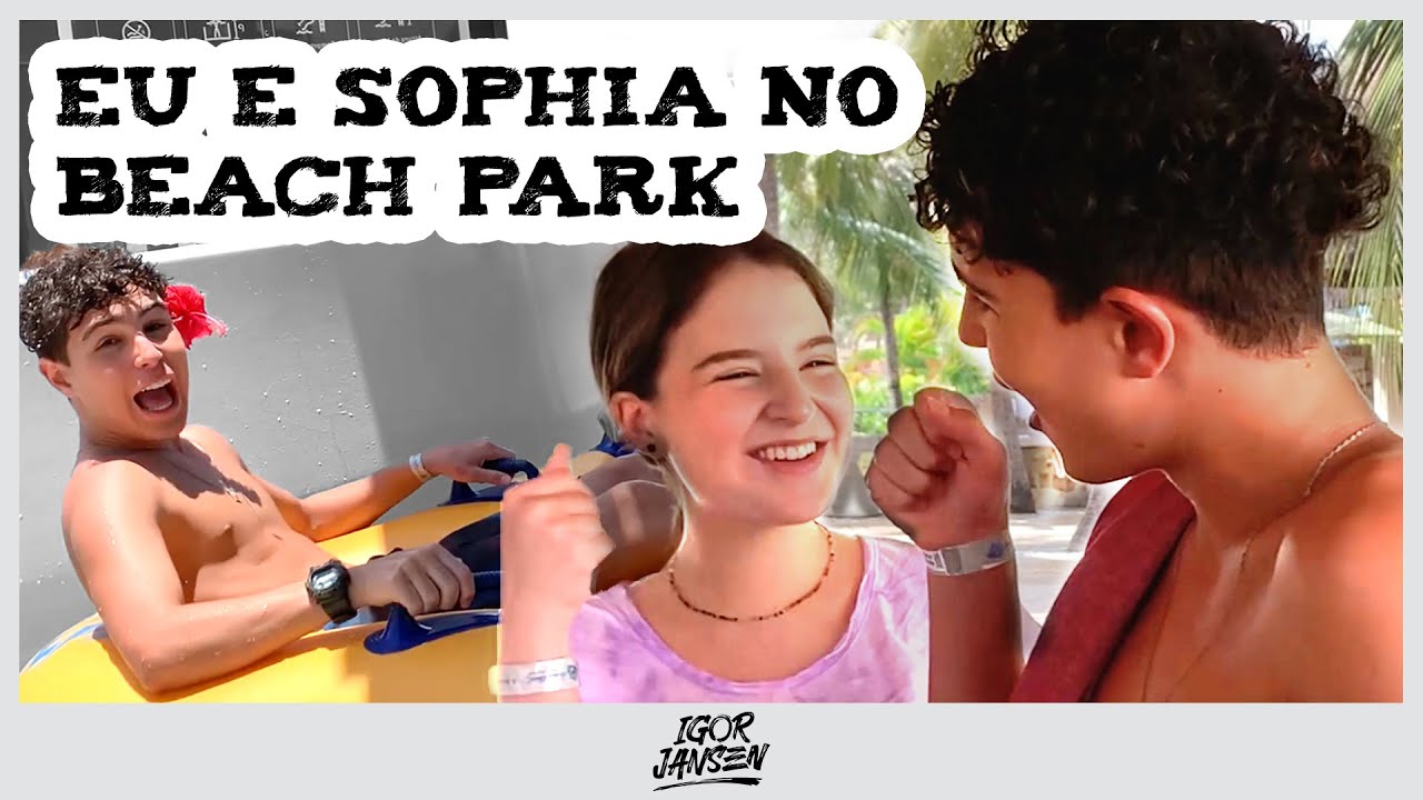 EU E SOPHIA NO BEACH PARK