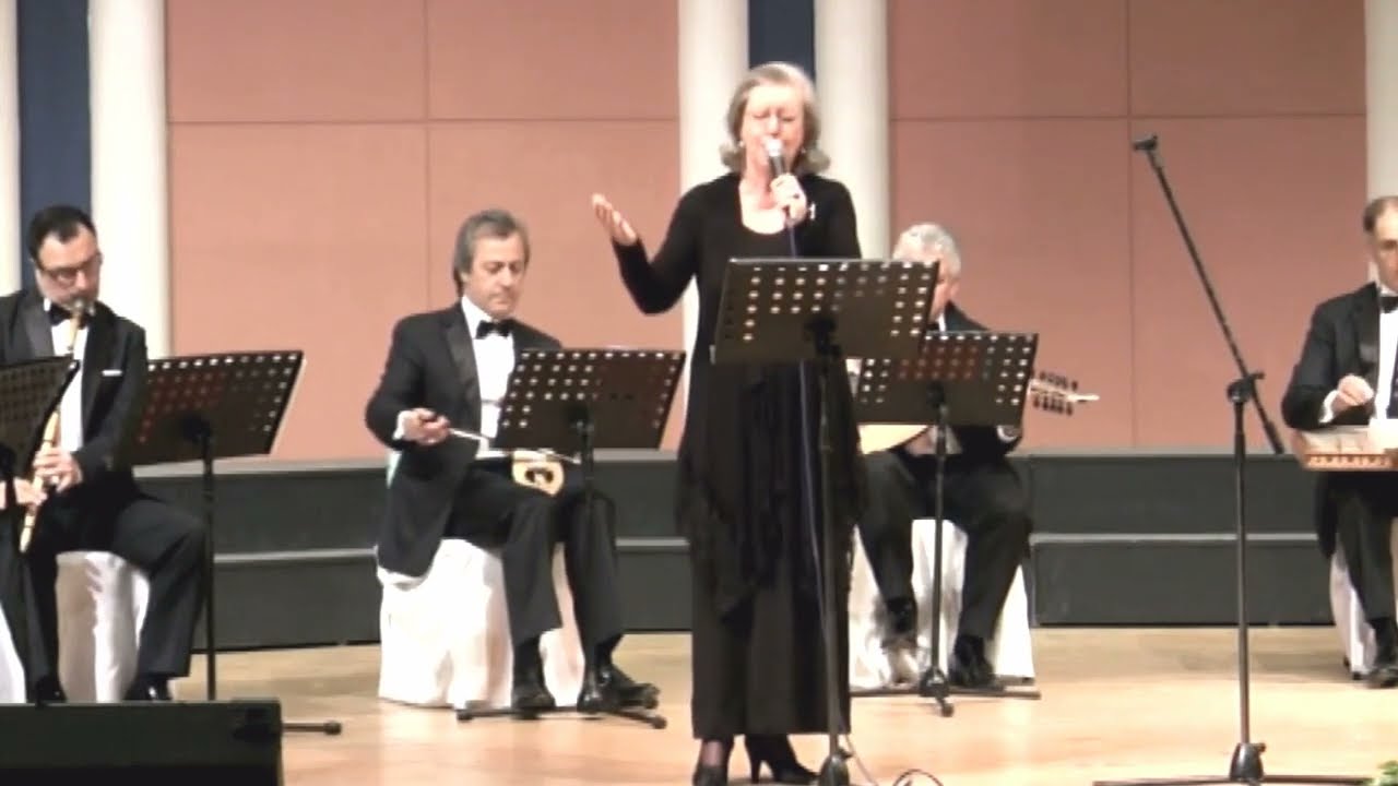İNCİ ÇAYIRLI - SÖYLE DERDİNİ KAÇ YIL ÇEKECEK BU DERTLİ BAŞIM